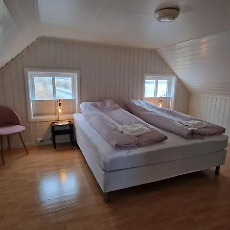 Holiday home Enebolig I *